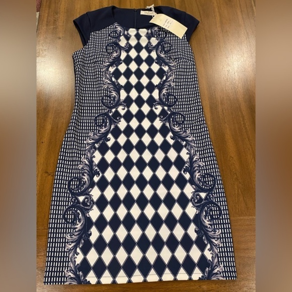 NWT Grifflin Paris Blue and White Dress Size Medium